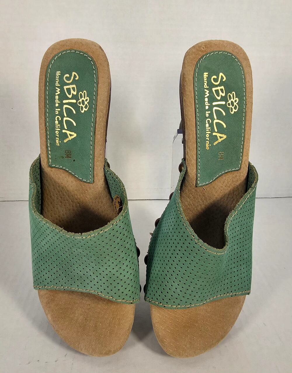 Sbicca VTG Collection Green Perforated Leather Platform Wedge Sandals Sz 8M NWOT